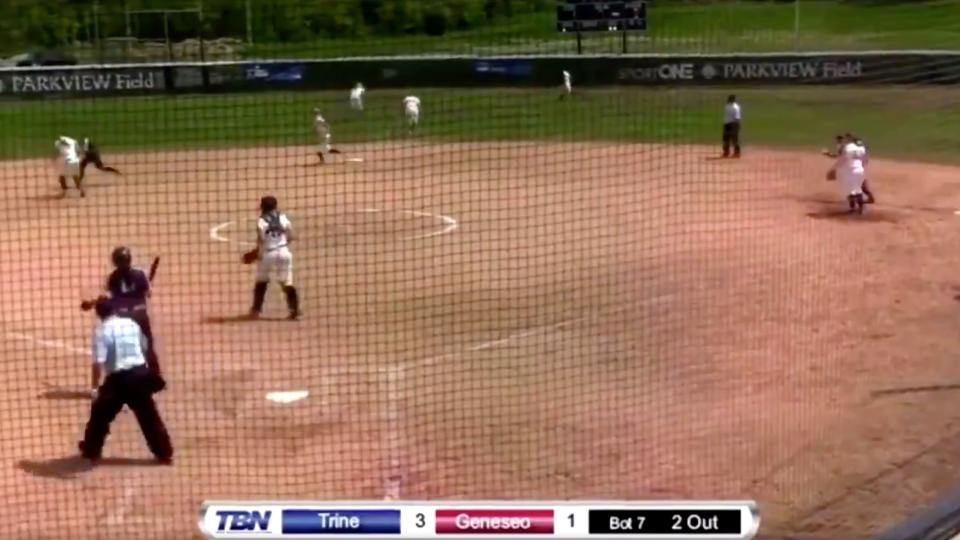 Trine University pulled off a walk-off pick-off using the hidden ball trick to advance to the DIII College World Series (@Jessica0820_) 