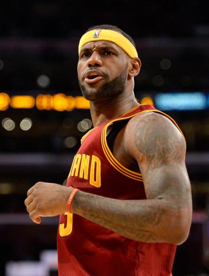 LeBron James scored 36 points in the Cavs' victory over the Lakers. (Getty Images)