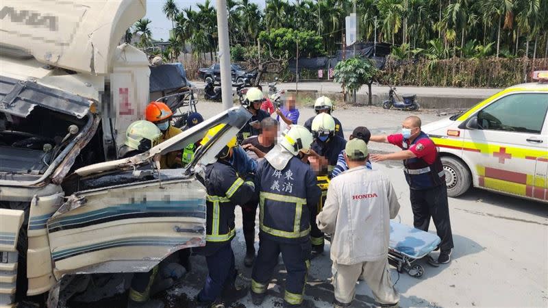 屏東鹽埔鄉今天上午發生大車死亡車禍。（圖／翻攝畫面）