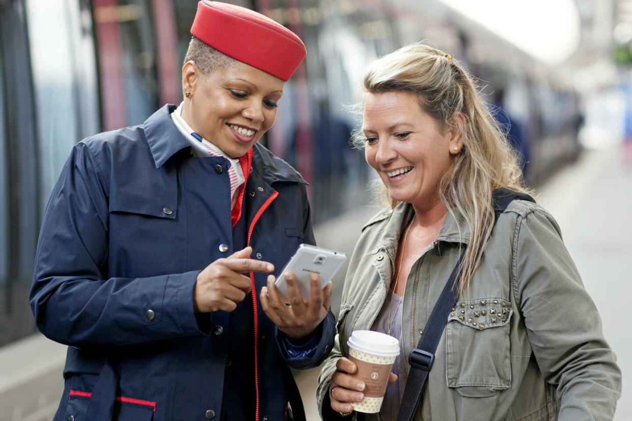 La SNCF a testé son traducteur l'automne dernier lors de la Coupe du monde de rugby.  - Credit:SNCF