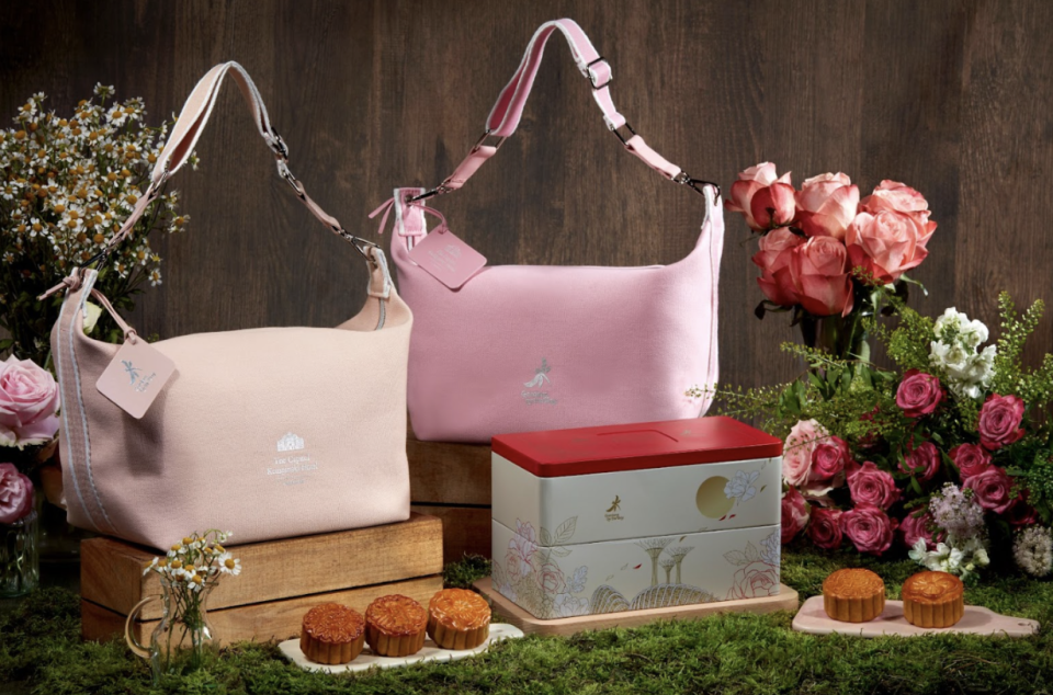 Gardens by the Bay x Capitol Kempinski's collab comes in a light pink too! (Photo: 