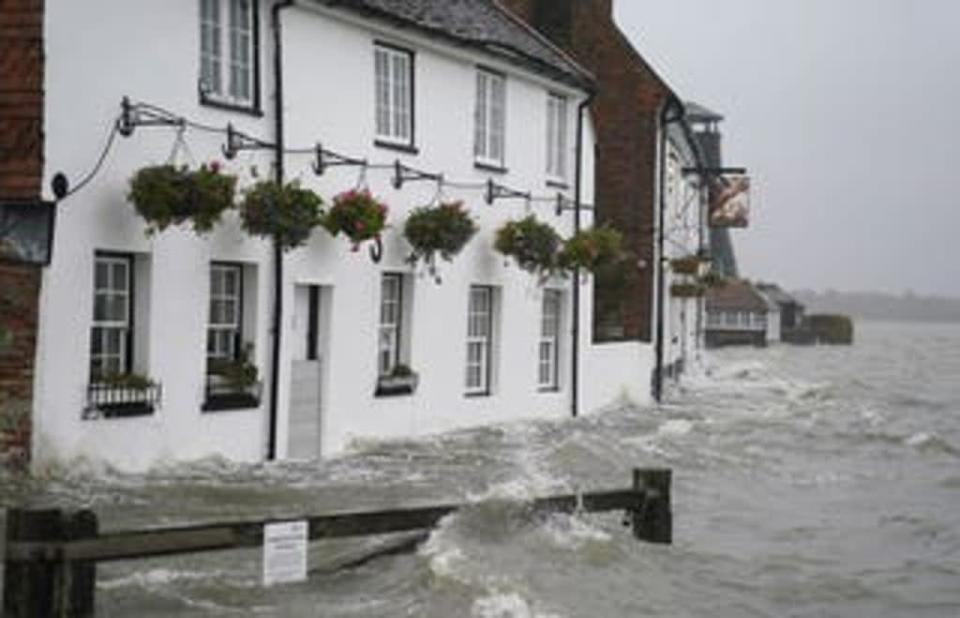 High tide in Langstone, Hampshire, as Storm Barra hits the UK and Ireland with disruptive winds, heavy rain and snow on Tuesday (pa)