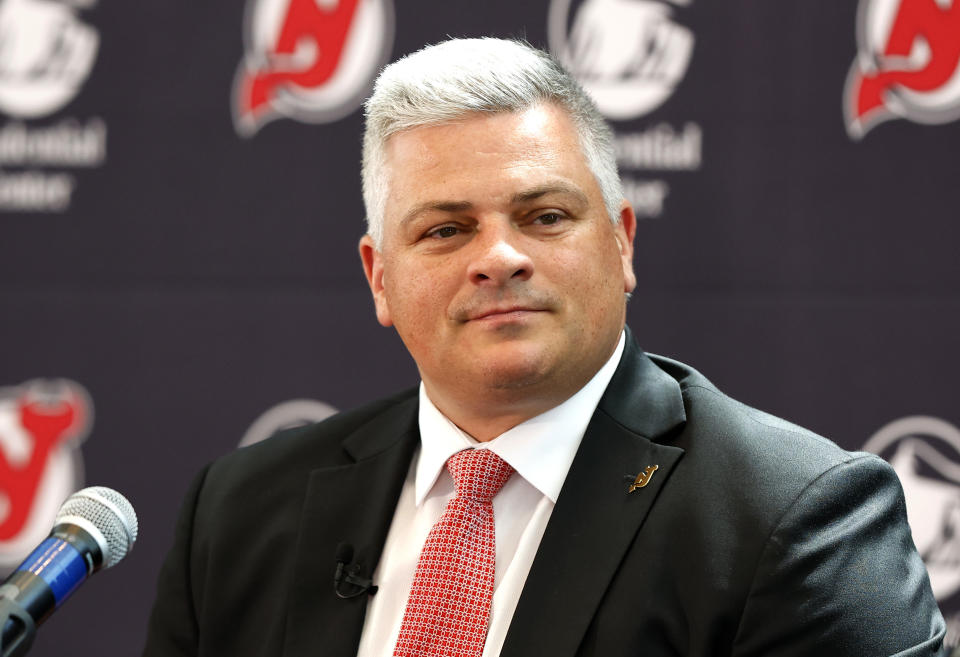 New Jersey Devils NHL hockey team new head coach Sheldon Keefe is shown during his introductory press conference, Tuesday, May 28, 2024, in Newark, N.J. (AP Photo/Noah K. Murray)