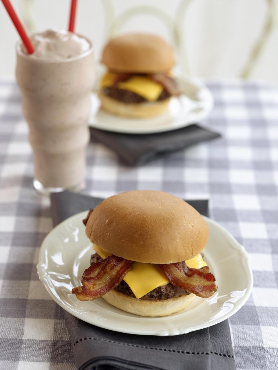 Bacon cheeseburger