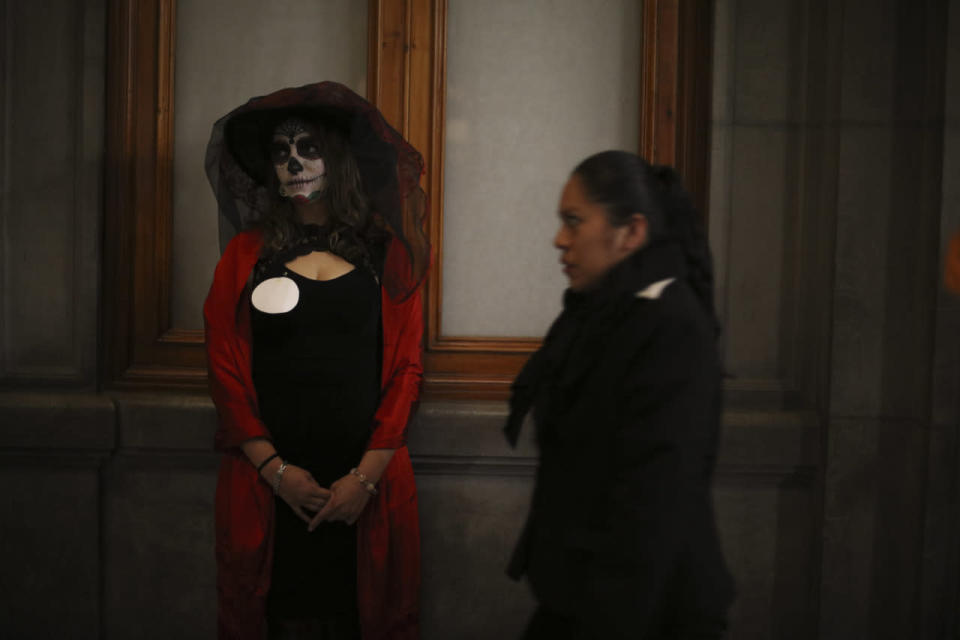 CIUDAD DE MÉXICO. Como parte de las fiestas y festejos por el Día de muertos, fue realizado el Primer Concurso de Catrinas en el Museo Nacional de Arte (MUNAL). FOTO: ADOLFO VLADIMIR /CUARTOSCURO.COM