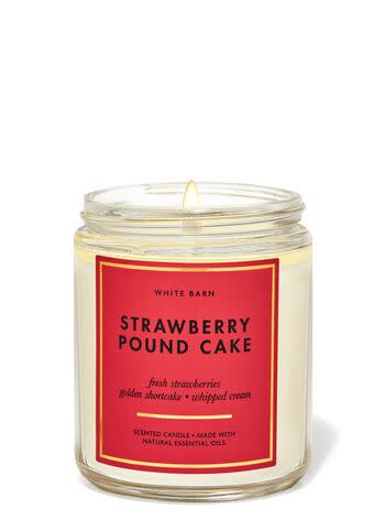 22) Bath & Body Works Strawberry Pound Cake Single-Wick Candle