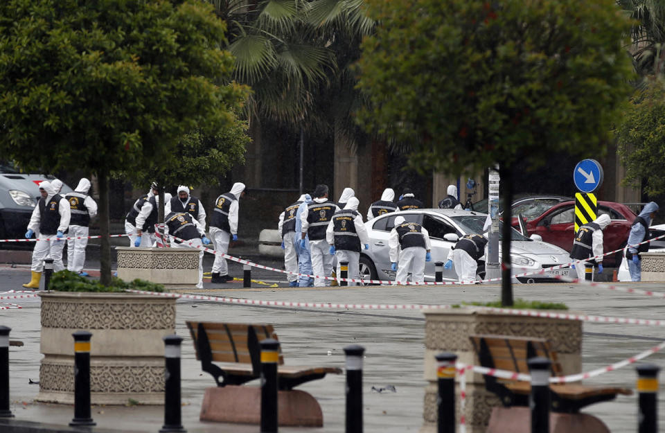 Deadly car bomb attack in Istanbul, Turkey