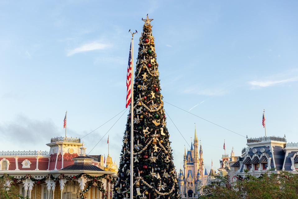 Wondrous décor brings holiday cheer to Magic Kingdom Park on Nov. 2 and kicks off the multi-day transformation at Walt Disney World Resort in Lake Buena Vista, Fla. (Courtney Kiefer)