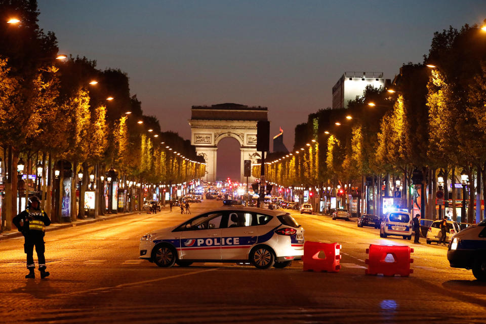 Police shooting at Champs Elysee in Paris