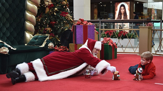 Sensory-friendly events with Santa are giving kids with autism and special needs a chance to enjoy the holiday season. (Photo: Courtesy of Cherry Hill Programs)