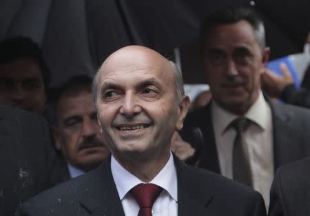 Leader of the biggest opposition party Democratic League of Kosovo (LDK) Isa Mustafa attends an election rally in the western Kosovo town of Peja June 1, 2014. REUTERS/Hazir Reka