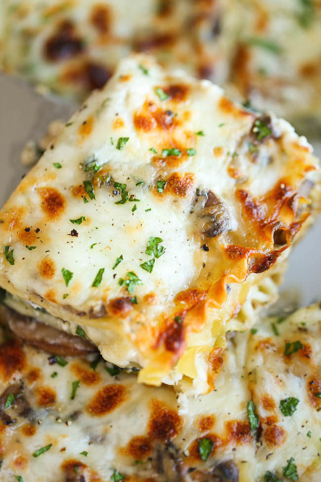 <strong>Get the <a href="http://damndelicious.net/2015/03/07/creamy-spinach-and-mushroom-lasagna/">Creamy Spinach And Mushroom Lasagna recipe</a>&nbsp;from&nbsp;Damn Delicious</strong>