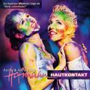 Nanu, was ist denn das? - Auf ihrem Album "Hautkontakt" (2017) sehen wir Anita und Alexandra Hofmann in bester Heimwerkermanier - verschmiert mit bunten Farben. Die Aussage? Vielleicht, dass die Mädels nicht nur Glamour verbreiten, sondern auch ganz patent sind. Eines ist auf jeden Fall klar: Ob im kleinen Schwarzen oder im Blaumann - die Hofmann-Schwestern packen's an und sind gut drauf! (Bild: DA Music)