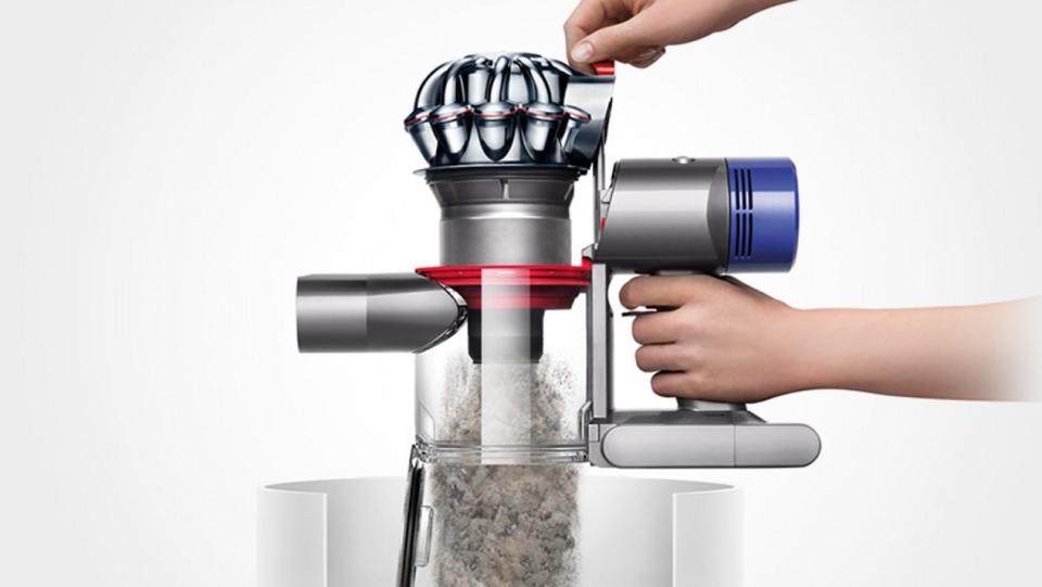 One-touch Dyson dust removal (Photo: Dyson)