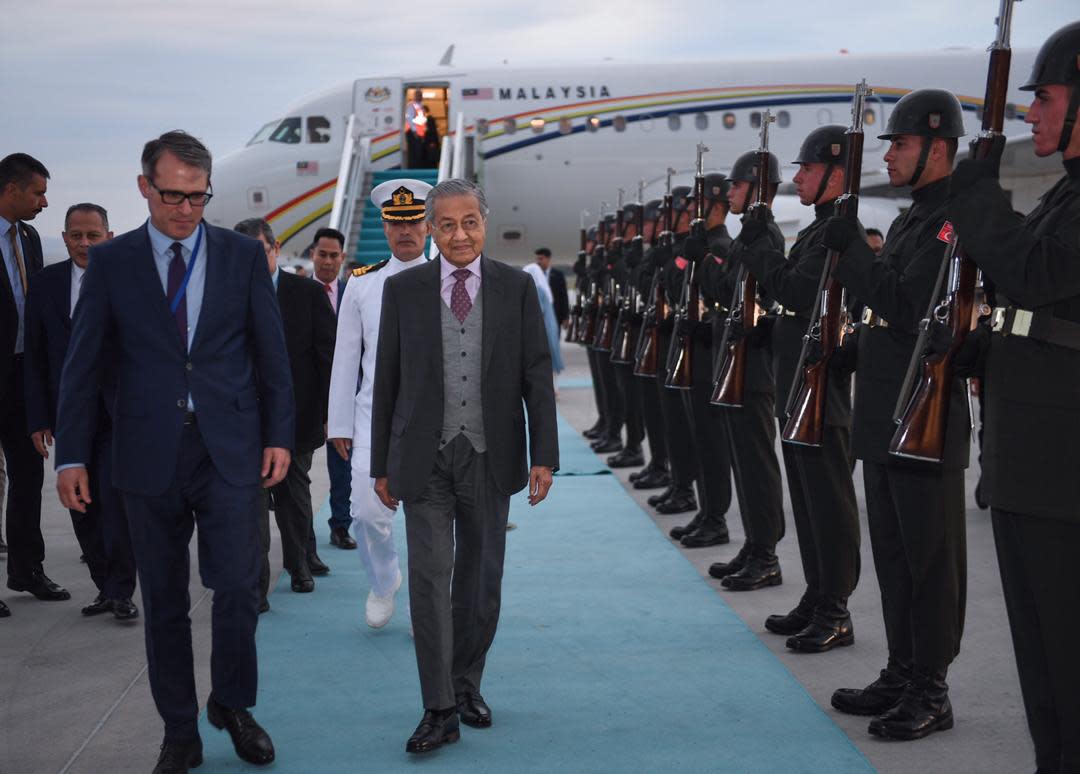 Malaysian Prime Minister Tun Dr Mahathir Mohamad arrives at the Esenboga Airport in Ankara, Turkey July 25, 2019. — Bernama pic