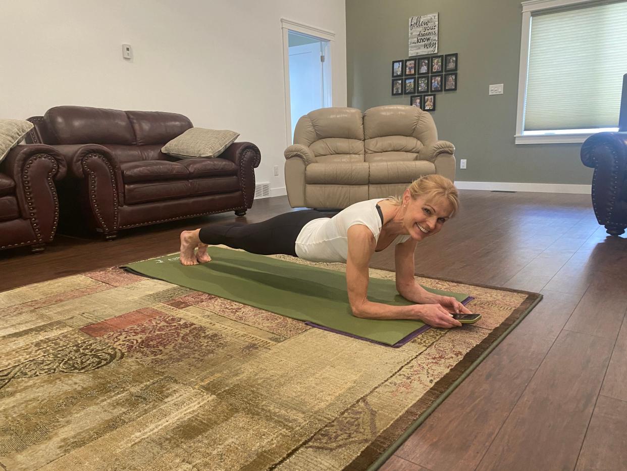 DonnaJean Wilde, a 59-year-old Canadian woman who broke the women's Guinness World Record for the longest time in an abdominal plank position in 2024.