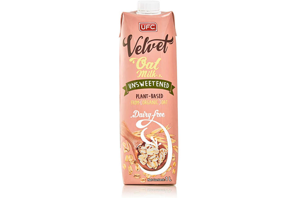 UFC Velvet Unsweetened Oat Milk, 1 l. (Photo: Amazon SG)