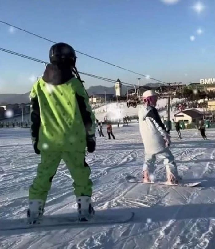 Li then posted a video of her and her daughter having fun skiing