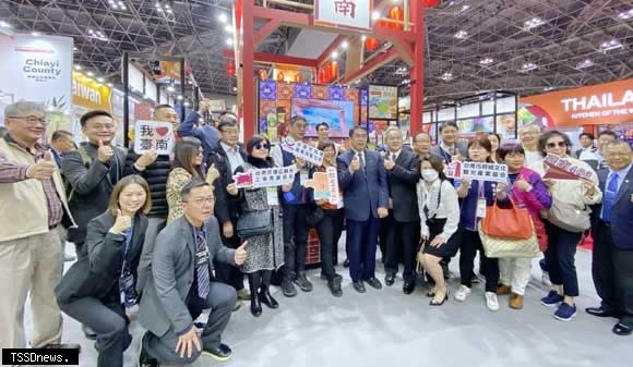 南市持續拓展國內外市場，市長黃偉哲多次領軍參加日本等食品展，使農產外銷成績亮眼。（記者李嘉祥翻攝）