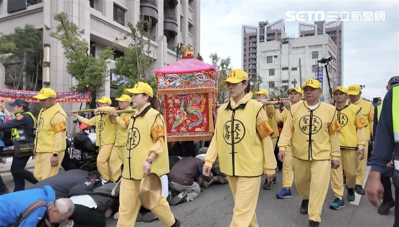 追尋白沙屯媽祖的腳步，動向捉模不定但是心誠則靈。