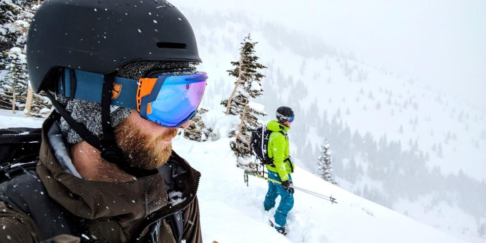 These Top-Rated Ski and Snowboard Goggles Help You See the Mountains Better