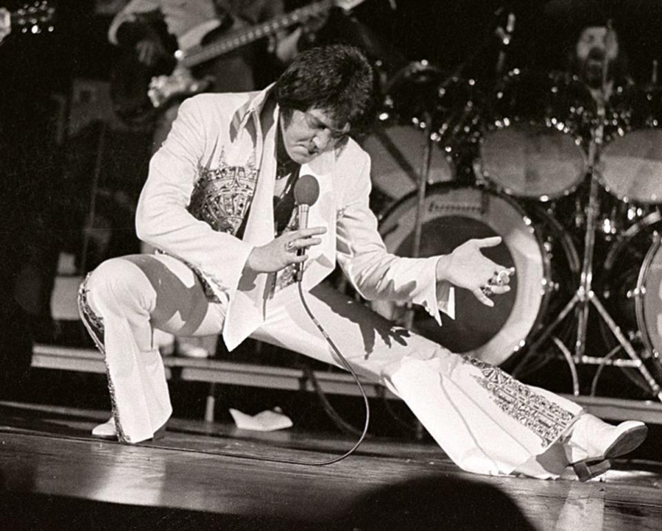 Elvis Presley, 1977