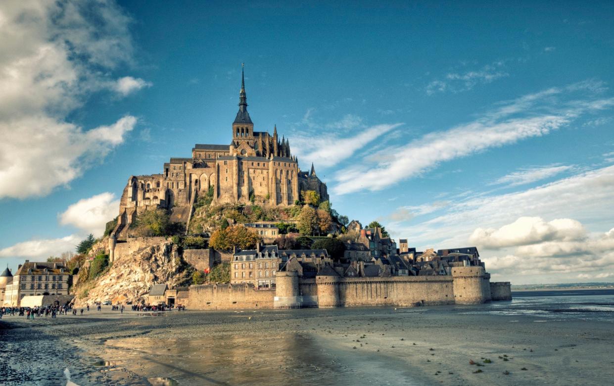 Le Mont Saint Michel - Ventura Carmona /Moment RF 