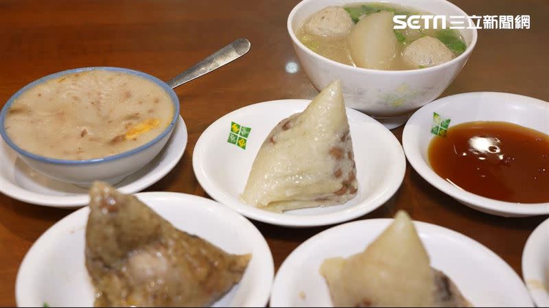 「王記府城肉粽」專做台南粽，讓北漂族及北部饕客，也能享受道地美食。（圖／《阿鴻の美食散步》提供）