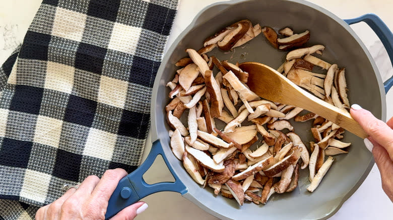 mushrooms in pan