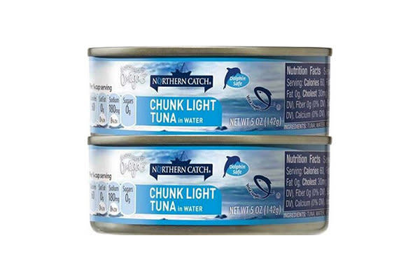 <strong>VERDICT: One of the latest retailers to offer responsibly-caught canned tuna.</strong>&nbsp;<br /><br /><strong>Ocean Safe Products: Northern Catch </strong><strong>FAD-free</strong><strong> and </strong><strong>pole and line</strong> <strong>skipjack</strong><strong>. &nbsp;</strong>&nbsp;<br /><br />"Discount retailer ALDI is moving into a leadership role on responsibly-caught tuna, through its <a href="https://corporate.aldi.us/fileadmin/fm-dam/Corporate_Responsibility2/ALDI_US_Seafood_Buying_Policy__2016_update__FOR_WEBSITE_1_.PDF">tuna commitments</a> and introduction of FAD-free and pole and line caught Northern Catch skipjack tuna. ALDI would perform much better in the Tuna Guide if it increased its supply chain transparency. ALDI&rsquo;s challenge is to maintain its course and improve its commitments to sustainable seafood and social responsibility. If it does, customers seeking accessible, responsibly-caught tuna may soon start flocking to ALDI instead of its competitors."