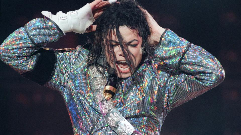 Zehn Jahre nach dem Tod Michael Jacksons gräbt eine neue Doku alte Vorwürfe aus. Foto: Bernd Settnik