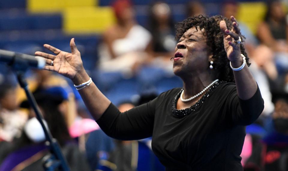 Jocqueline Richardson directs the Stillman College Choir.  Mandatory Credit: Gary Cosby Jr.-Tuscaloosa News