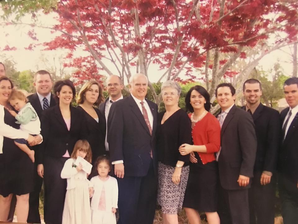 Roussel said the photo is a tribute to her late father, pictured above with his wife, children and&nbsp;oldest grandkids.&nbsp; (Photo: Courtesy of Chrissy Roussel)