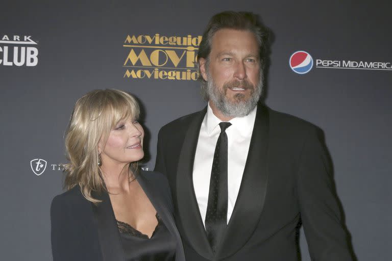 Bo Derek y su pareja, John Corbett