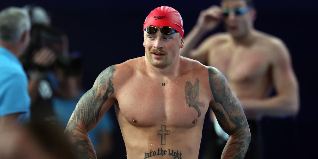 doha, qatar february 13 adam peaty of great britain competes in the semifinal of the mens 50m breaststroke on day twelve of the doha 2024 world aquatics championships at aspire dome on february 13, 2024 in doha, qatar photo by ian macnicolgetty images