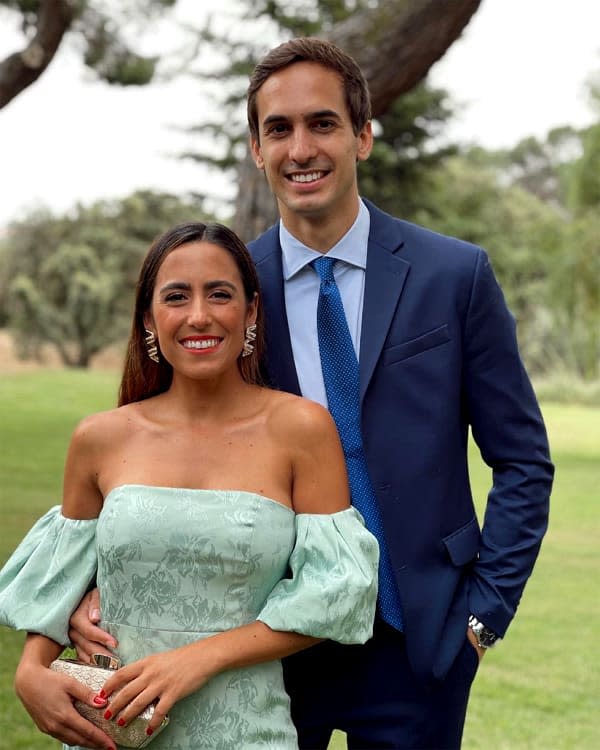 Lorenzo García-Campoy y Paloma de la Hoz posan muy elegantes