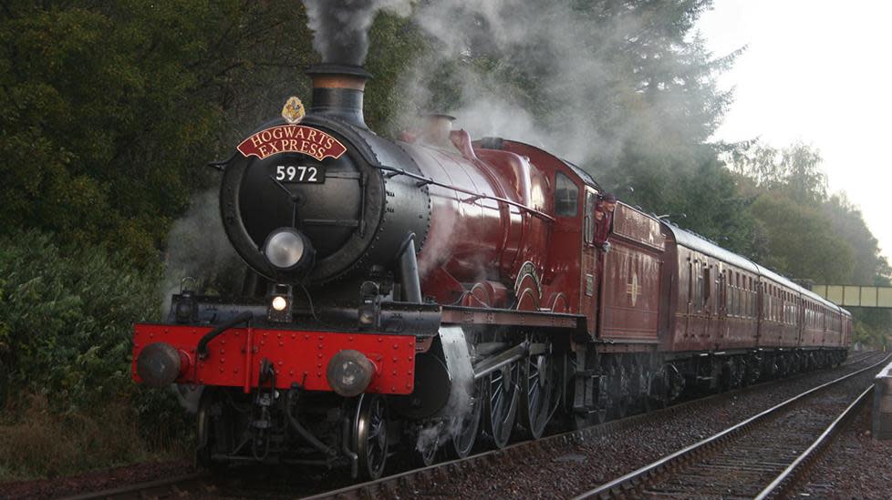 Family stranded in Scottish Highlands rescued by Hogwarts Express