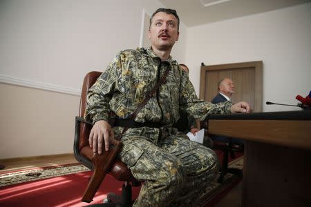 Pro-Russian separatist commander Igor Strelkov takes part in a news conference in the eastern Ukrainian city of Donetsk, in this July 10, 2014 file photo. REUTERS/Maxim Zmeyev/Files