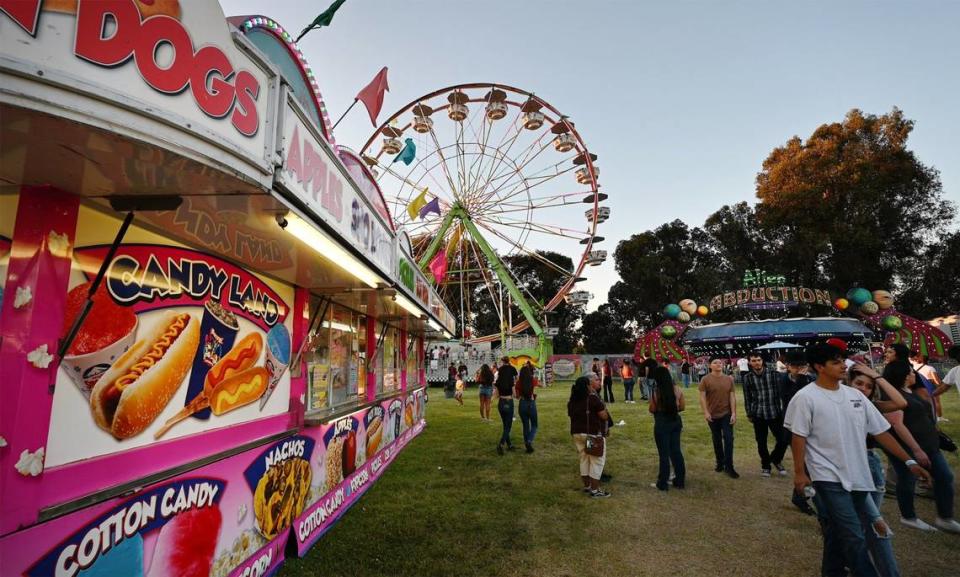 En la imagen, el Midway en la Feria del Condado de Stanislaus de 2023, en Turlock.