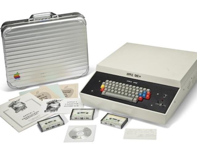 Original Apple-1 Computer Sells for $500,000 at Auction