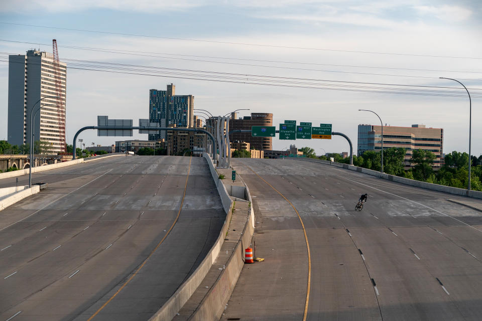 <strong>Minneapolis, May 31, 2020.</strong> A closed highway during protests following Floyd's killing by police.<span class="copyright">Peter van Agtmael—Magnum</span>