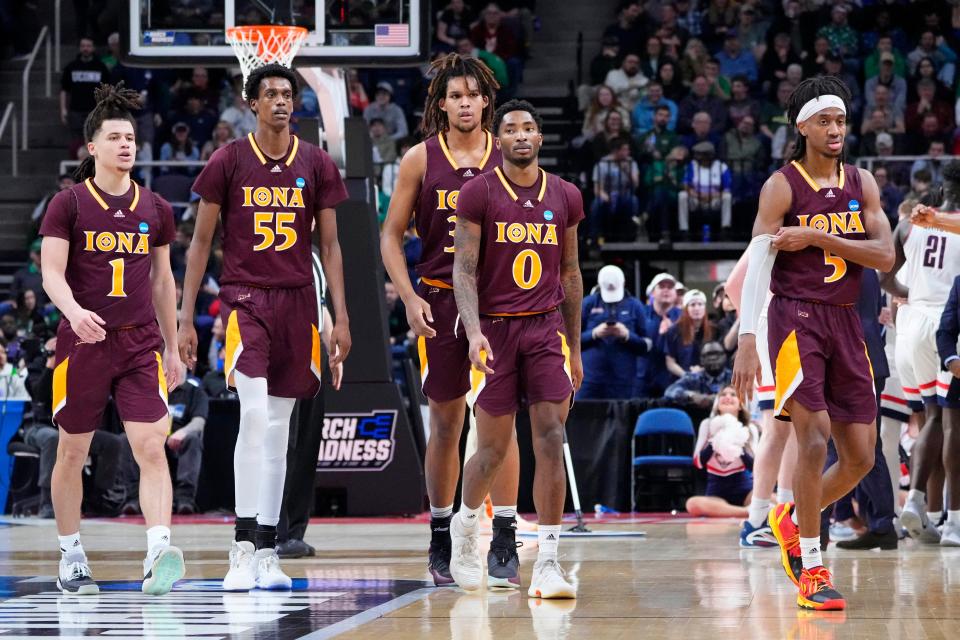 The Iona Gaels react after a play against the UConn Huskies during the second half at MVP Arena.