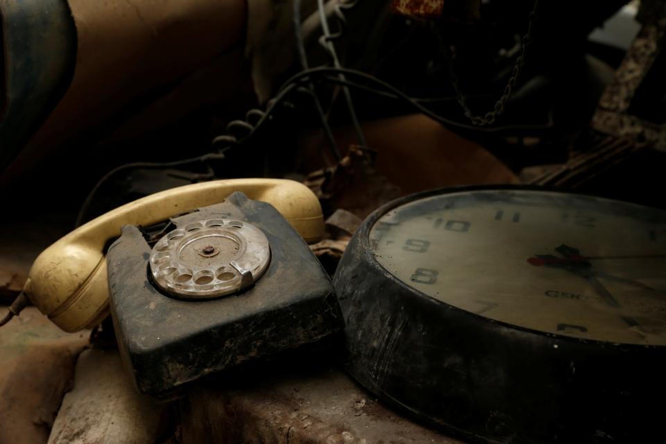 <p>A rotary dial telephone set and clock are seen in the NATO tunnels dating back to the Cold War in the War Headquarters tunnels beneath Valletta, Malta, March 28, 2017. (Photo: Darrin Zammit Lupi/Reuters) </p>