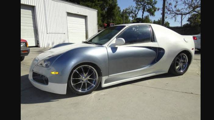 當年還有一家位於美國佛羅里達州的廠商，推出Civic改Bugatti Veyron的車身套件。(圖片來源/ eBay)