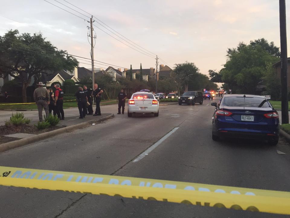 <p>Police respond to a shooting in Houston, Tx., on Sept. 26, 2016. (Melissa Correa/KHOU via Twitter) </p>