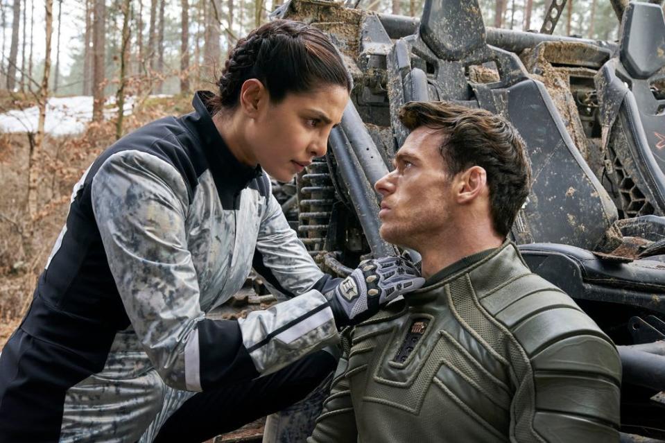 Richard Madden and Priyanka Chopra in Citadel