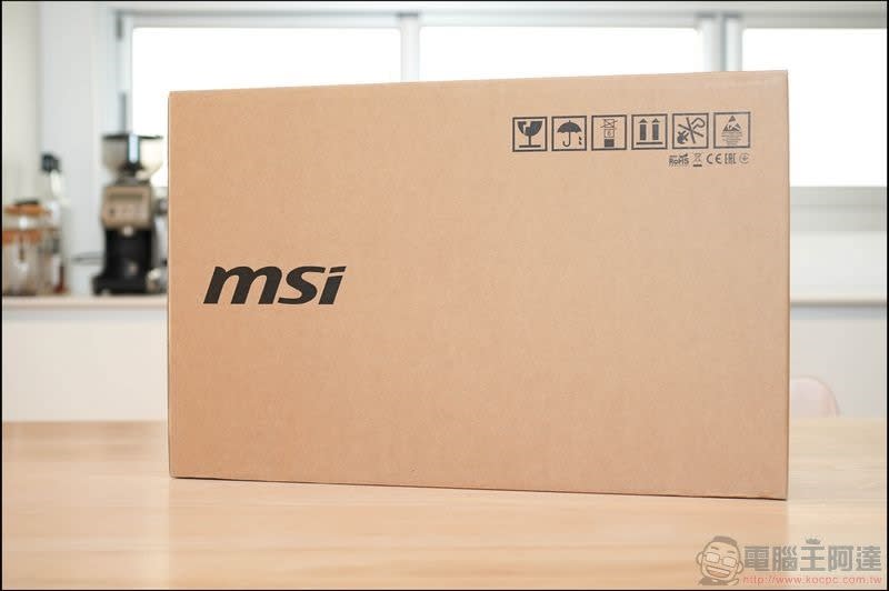 MSI Prestige 15開箱 搭載第十代Intel Core i7處理器