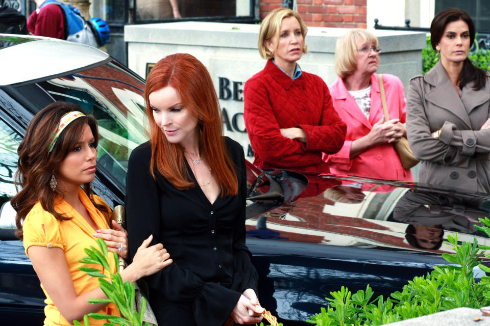 DESPERATE HOUSEWIVES, Eva Longoria Parker, Marcia Cross, Felicity Huffman, Kathryn Joosten, Teri Hatcher,  'Look Into Their Eyes and You See What They Know', (Season 5, episode 19, aired April 19, 2009), photo: Ron Tom / ©ABC / courtesy Everett Collection