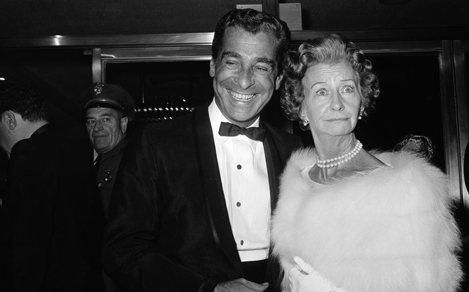Irene Ryan at the premiere of the film 'The Americanization of Emily', 1964   