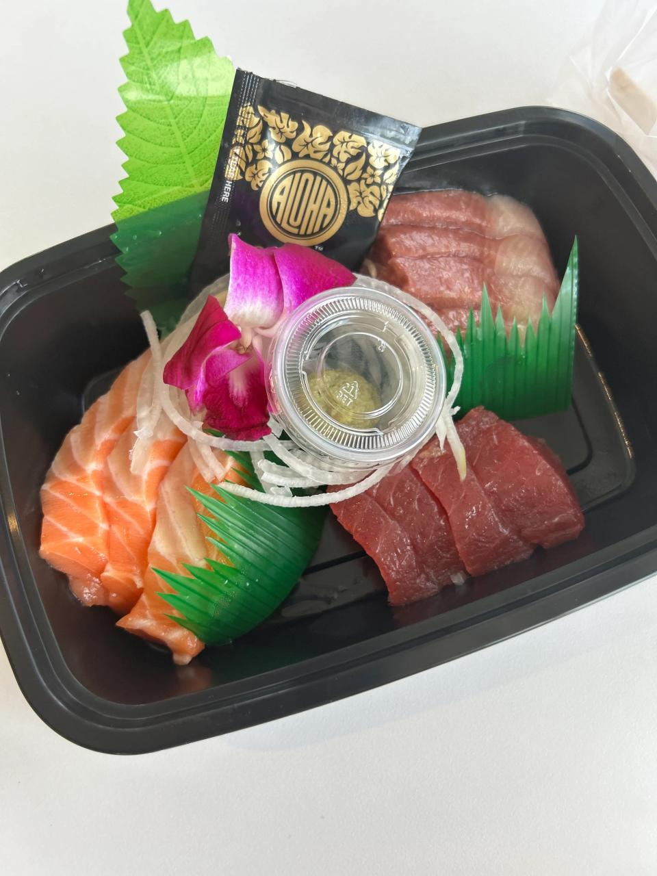 A sashimi platter at Aloha Fish Company.